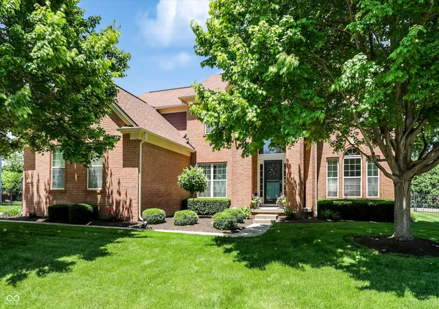 Photo 2 of Sale Pending at 12584 Elgin Ct, Fishers, IN 46037 | MLS# 22107724 | Listing updated on 2026-09-30