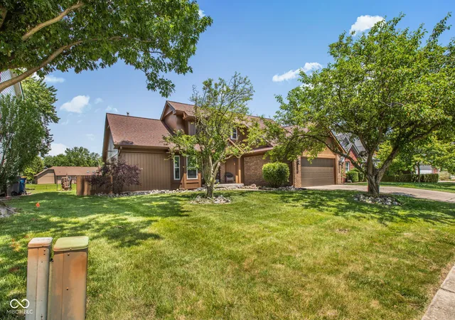 Photo 1 of Single family home for sale at 11666 Capistrano Dr, Indianapolis, IN 46236 | MLS# 22107857 | Listing updated on 2026-10-06