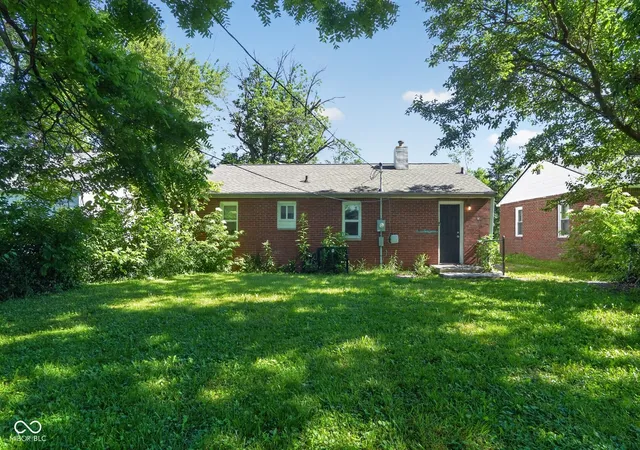 Photo 3 of Single family home for sale at 4933 E 39th Street, Indianapolis, IN 46226 | MLS# 22107906 | Listing updated on 2026-09-12
