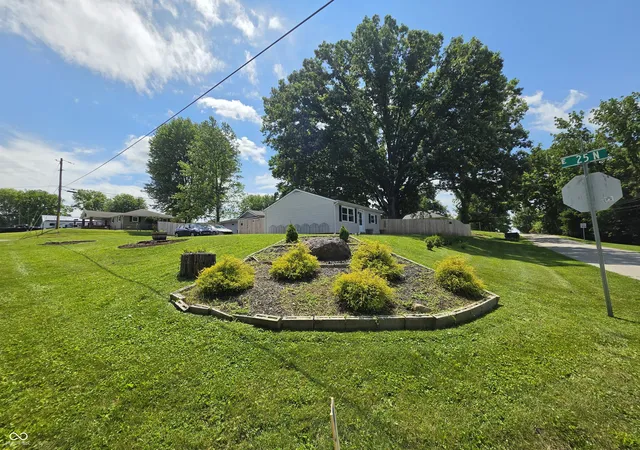 Photo 3 of Sale Pending at 205 N Main St, Charlottesville, IN 46117 | MLS# 22108100 | Listing updated on 2026-09-15