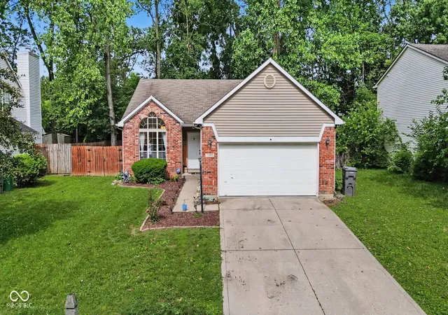 Photo 2 of Single family home for sale at 7244 Bradford Woods Way, Indianapolis, IN 46268 | MLS# 22108187 | Listing updated on 2026-09-22