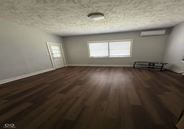Photo 3 of Single family home for sale at 214 S 10th Street, Elwood, IN 46036 | MLS# 22108423 | Listing updated on 2026-09-11
