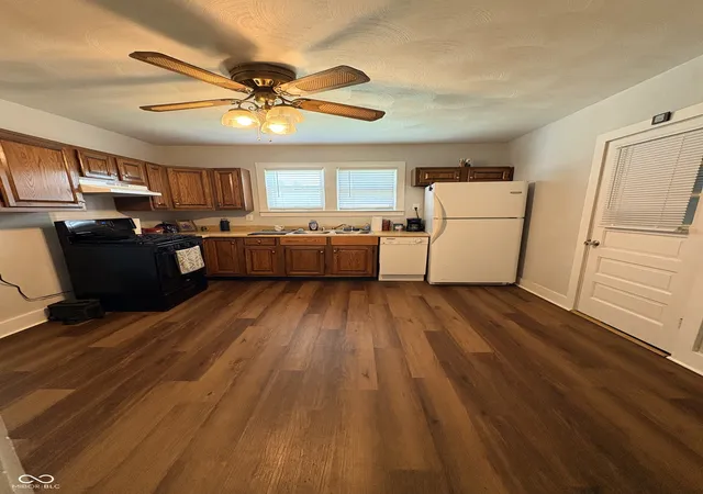 Single family home for sale at 214 S 10th Street, Elwood, IN 46036 | MLS# 22108423 | Listing updated on 2026-10-06