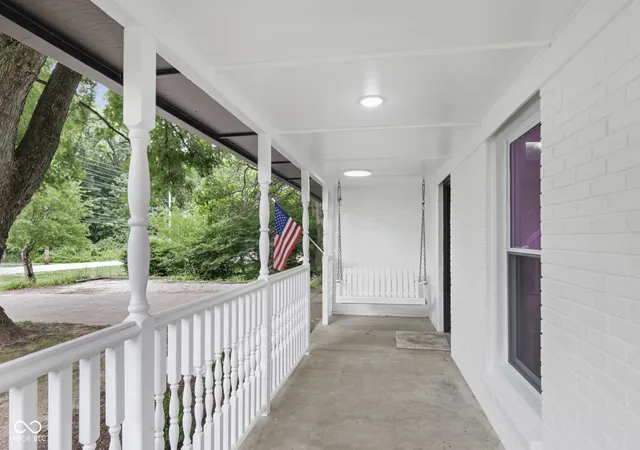 Photo 4 of Single family home for sale at 710 W Southport Rd, Indianapolis, IN 46217 | MLS# 22108442 | Listing updated on 2026-10-05