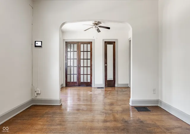 Photo 4 of House for sale at 3701 N Capitol Ave, Indianapolis, IN 46208 | MLS# 22108462 | Listing updated on 2026-09-24