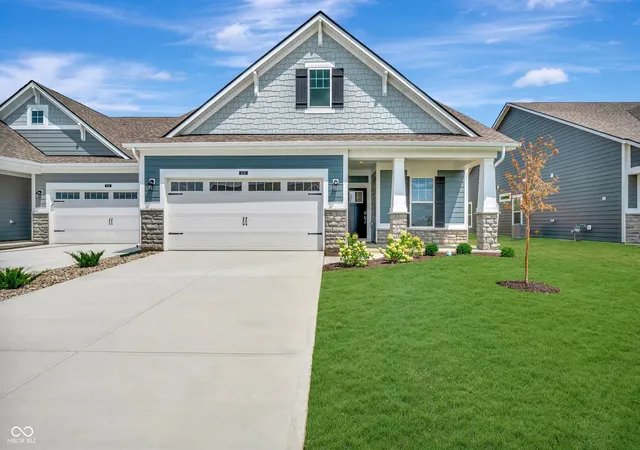 Single family home for sale at 3233 Heather Dr, Bargersville, IN 46106 | MLS# 22108535