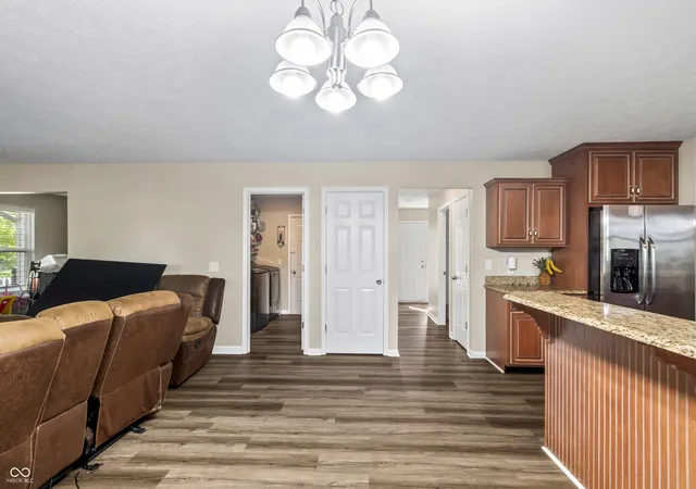 Photo 4 of Single family home for sale at 420 Paddock Rd, Greenwood, IN 46142 | MLS# 22108571 | Listing updated on 2026-09-11