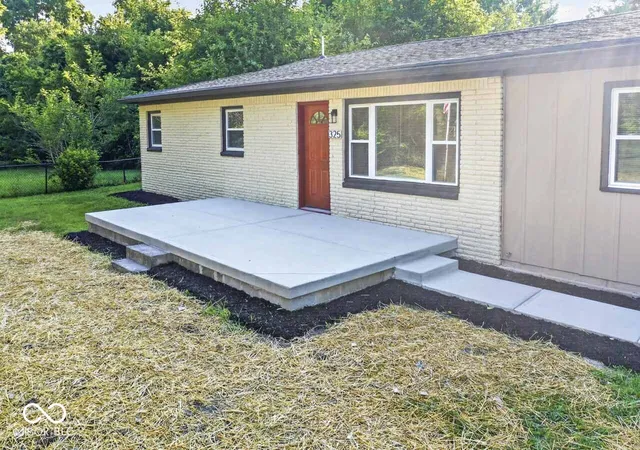 Photo 2 of Single family home for sale at 1325 N Wittfield St, Indianapolis, IN 46229 | MLS# 22108803 | Listing updated on 2026-09-29