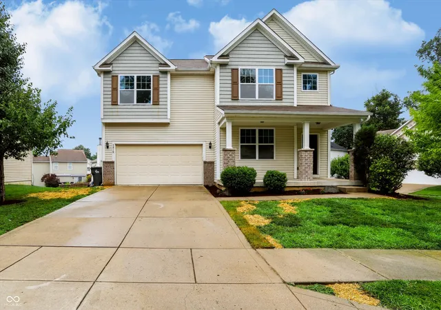 Photo 2 of Sale Pending at 4818 Ladywood Blf, Indianapolis, IN 46226 | MLS# 22108808 | Listing updated on 2026-10-20