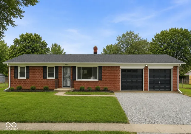 Single family home for sale at 10628 E County Rd 100 S, Indianapolis, IN 46231 | MLS# 22108849