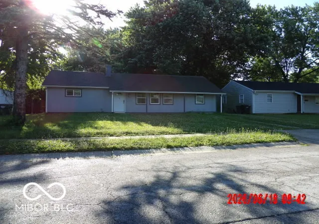 Single family home for sale at 81 Crestview Dr, Greenwood, IN 46143 | MLS# 22109074 | Listing updated on 2026-09-15