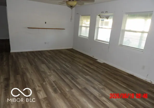 Photo 3 of Single family home for sale at 81 Crestview Dr, Greenwood, IN 46143 | MLS# 22109074 | Listing updated on 2026-09-15