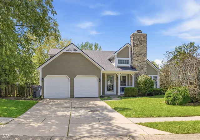 Photo 2 of Single family home for sale at 9328 Homeside Dr, Indianapolis, IN 46250 | MLS# 22109170 | Listing updated on 2026-10-08