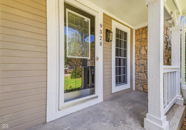 Photo 3 of Sale Pending at 9328 Homeside Dr, Indianapolis, IN 46250 | MLS# 22109170 | Listing updated on 2026-10-27