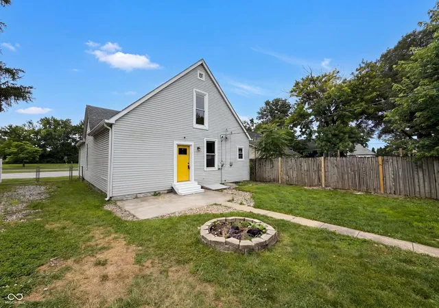 Photo 4 of Single family home for sale at 1510 E Raymond St, Indianapolis, IN 46203 | MLS# 22109697 | Listing updated on 2026-10-02