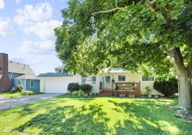 Photo 1 of Single family home for sale at 801 N 10th Street, Noblesville, IN 46060 | MLS# 22109712 | Listing updated on 2026-09-21