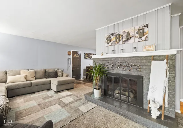 Photo 3 of Single family home for sale at 801 N 10th Street, Noblesville, IN 46060 | MLS# 22109712 | Listing updated on 2026-09-21