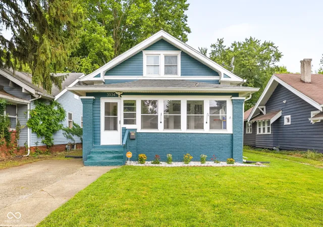 Photo 1 of Sale Pending at 3934 N Kenwood Ave, Indianapolis, IN 46208 | MLS# 22109813 | Listing updated on 2026-09-15