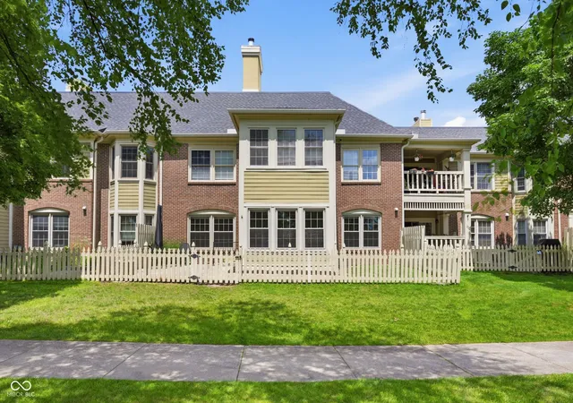 Condo for sale at 7601 Newport Bay Dr #110, Indianapolis, IN 46240 | MLS# 22110203