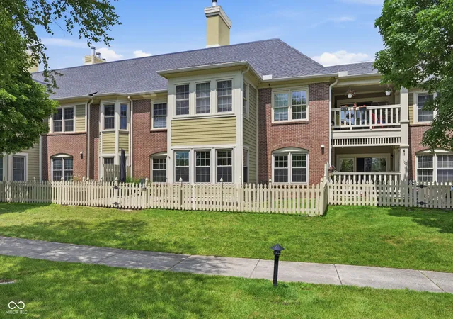 Photo 2 of Condo for sale at 7601 Newport Bay Dr #110, Indianapolis, IN 46240 | MLS# 22110203 | Listing updated on 2026-09-14