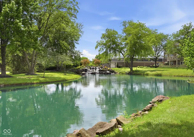 Photo 3 of Condo for sale at 7601 Newport Bay Dr #110, Indianapolis, IN 46240 | MLS# 22110203 | Listing updated on 2026-10-26