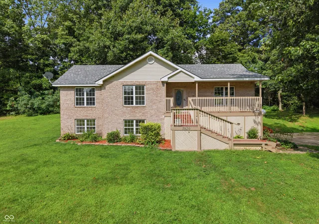Photo 1 of Single family home for sale at 5920 Hidden Lake Ln, Nineveh, IN 46164 | MLS# 22110209 | Listing updated on 2026-09-29
