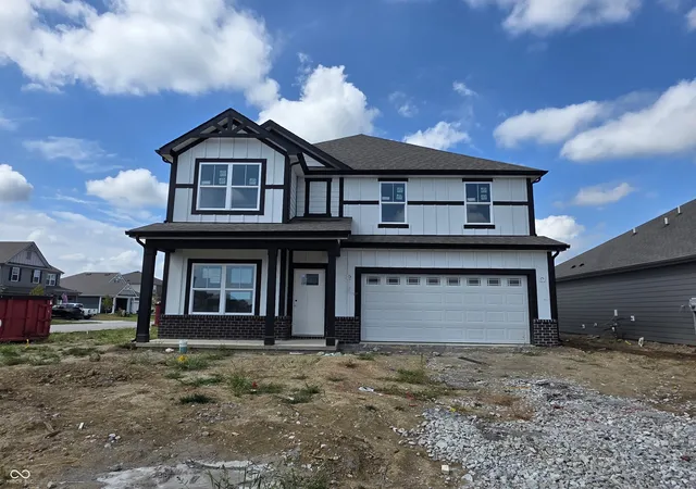 Single family home for sale at 208 Greyhound Ave, Danville, IN 46122 | MLS# 22110332