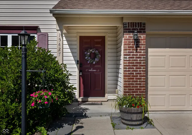 Photo 3 of Single family home for sale at 15427 Outside Trl, Noblesville, IN 46060 | MLS# 22110372 | Listing updated on 2026-10-06
