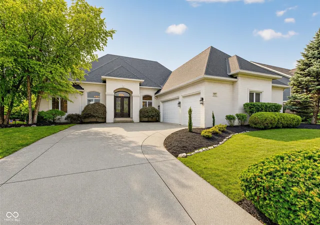 Photo 1 of Single family home for sale at 5913 Chartwell Dr, Bargersville, IN 46106 | MLS# 22110375 | Listing updated on 2026-09-24