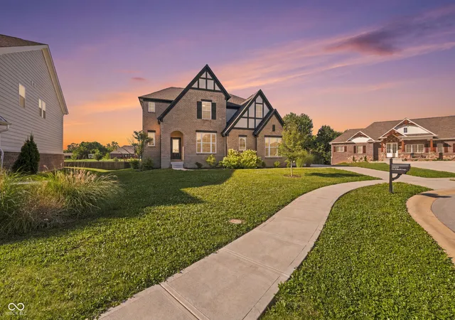 Photo 1 of Single family home for sale at 8822 Rockwood Ln, Indianapolis, IN 46259 | MLS# 22110477 | Listing updated on 2026-10-07