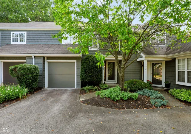 Photo 1 of Condo for sale at 7725 Harbour Isle, Indianapolis, IN 46240 | MLS# 22110522 | Listing updated on 2026-09-23