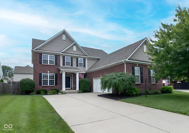 Photo 1 of Single family home for sale at 12330 Twyckenham Dr, Fishers, IN 46037 | MLS# 22110567 | Listing updated on 2026-09-24