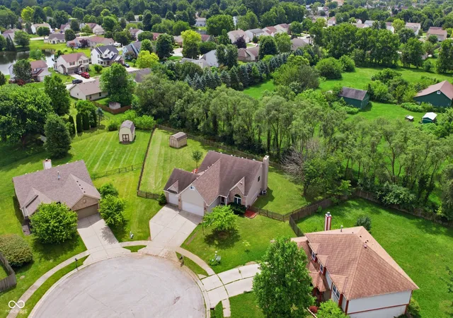 Photo 3 of Single family home for sale at 1931 Brocken Ct, Indianapolis, IN 46229 | MLS# 22110583 | Listing updated on 2026-09-10