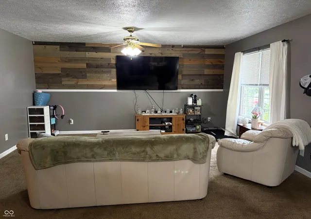 Photo 2 of Single family home for sale at 929 S Grant St, Martinsville, IN 46151 | MLS# 22110723 | Listing updated on 2026-09-15