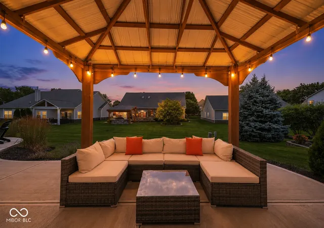 Photo 3 of Single family home for sale at 2373 Somerset Cir, Franklin, IN 46131 | MLS# 22110882 | Listing updated on 2026-09-28
