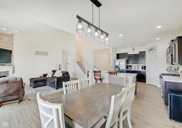 Photo 3 of Single family home for sale at 8727 Stoddard Ln, Indianapolis, IN 46217 | MLS# 22110987 | Listing updated on 2026-09-22