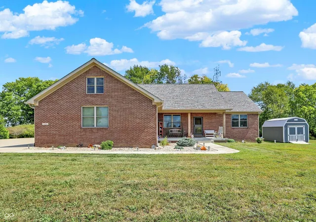 Photo 2 of Single family home for sale at 139 Campbell Rd, Greenwood, IN 46143 | MLS# 22111025 | Listing updated on 2026-09-10