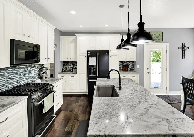 Photo 3 of Single family home for sale at 139 Campbell Rd, Greenwood, IN 46143 | MLS# 22111025 | Listing updated on 2026-09-10