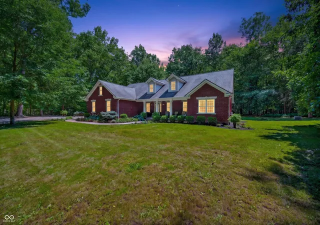 Photo 4 of Sale Pending at 7197 E Pine Needle Ln, Morgantown, IN 46160 | MLS# 22111119 | Listing updated on 2026-09-11