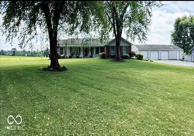 Photo 1 of Single family home for sale at 4981 E Rinker Rd, Mooresville, IN 46158 | MLS# 22111131 | Listing updated on 2026-09-15