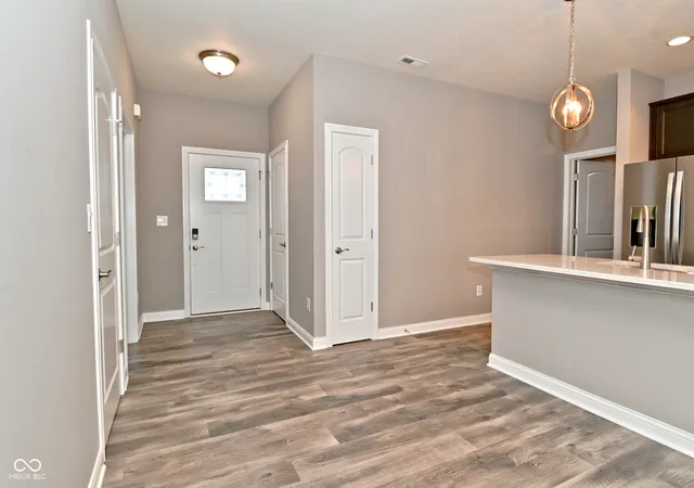 Photo 4 of Single family home for sale at 9170 Hedley Way E, Avon, IN 46123 | MLS# 22111198 | Listing updated on 2026-09-22