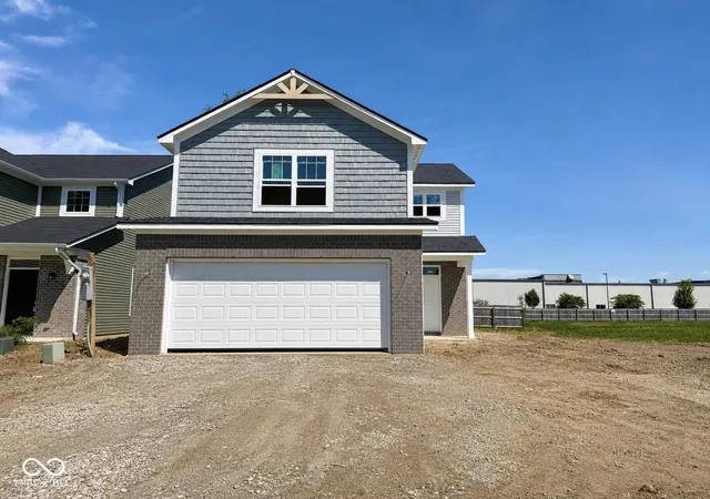 Photo 1 of Single family home for sale at 1018 Stratford Ln, Shelbyville, IN 46176 | MLS# 22111267 | Listing updated on 2026-09-29