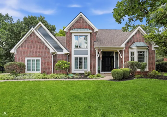 Photo 1 of Single family home for sale at 5118 Huntington Dr, Carmel, IN 46033 | MLS# 22111304 | Listing updated on 2026-09-24