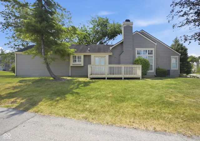 Photo 2 of Sale Pending at 9468 Aberdare Dr, Indianapolis, IN 46250 | MLS# 22111744 | Listing updated on 2026-10-02