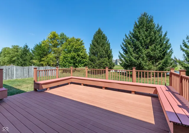 Photo 3 of Single family home for sale at 6757 Eastland Dr, Brownsburg, IN 46112 | MLS# 22112094 | Listing updated on 2026-10-03