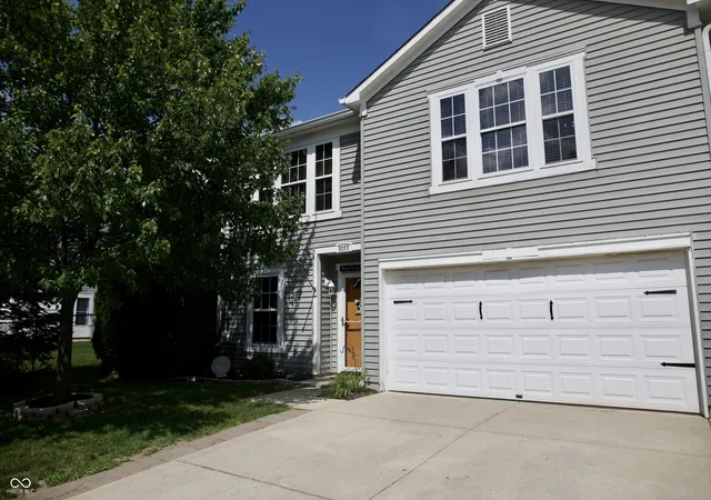 Photo 2 of Single family home for sale at 8223 Retreat Ln, Indianapolis, IN 46259 | MLS# 22112095 | Listing updated on 2026-10-05