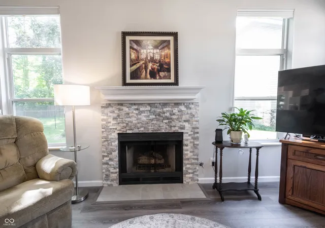 Photo 4 of Single family home for sale at 7591 Sycamore Grv, Indianapolis, IN 46260 | MLS# 22112297 | Listing updated on 2026-10-07
