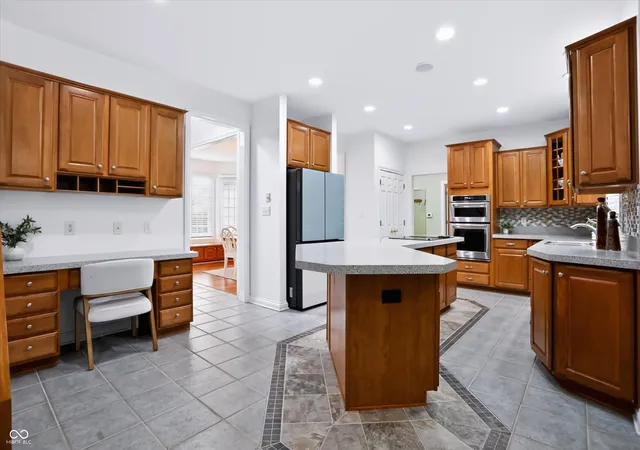 Photo 3 of Single family home for sale at 9330 E Timberline Dr, Indianapolis, IN 46256 | MLS# 22112380 | Listing updated on 2026-10-07