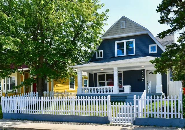 Photo 3 of Single family home for sale at 247 Hendricks Pl, Indianapolis, IN 46201 | MLS# 22112381 | Listing updated on 2026-09-22