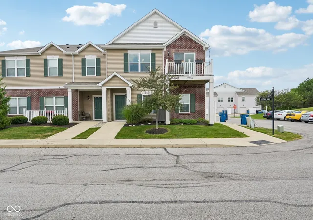 Condo for sale at 12035 Zircon Ln #600, Fishers, IN 46038 | MLS# 22112453